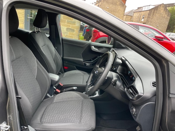 Used Ford Puma 2024 for sale - 75634211: Photo 9