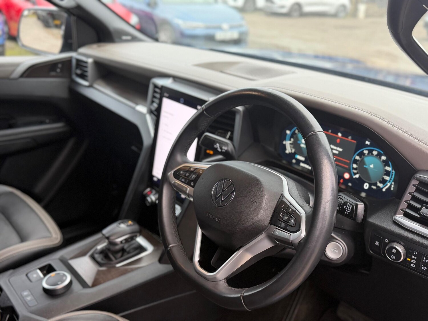 Used Volkswagen Amarok 2023 for sale - 77646930: Photo 28