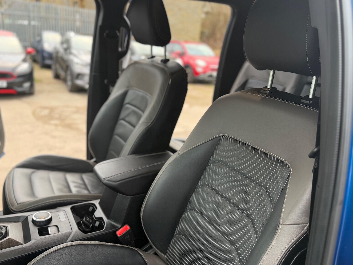 Used Volkswagen Amarok 2023 for sale - 77646930: Photo 35