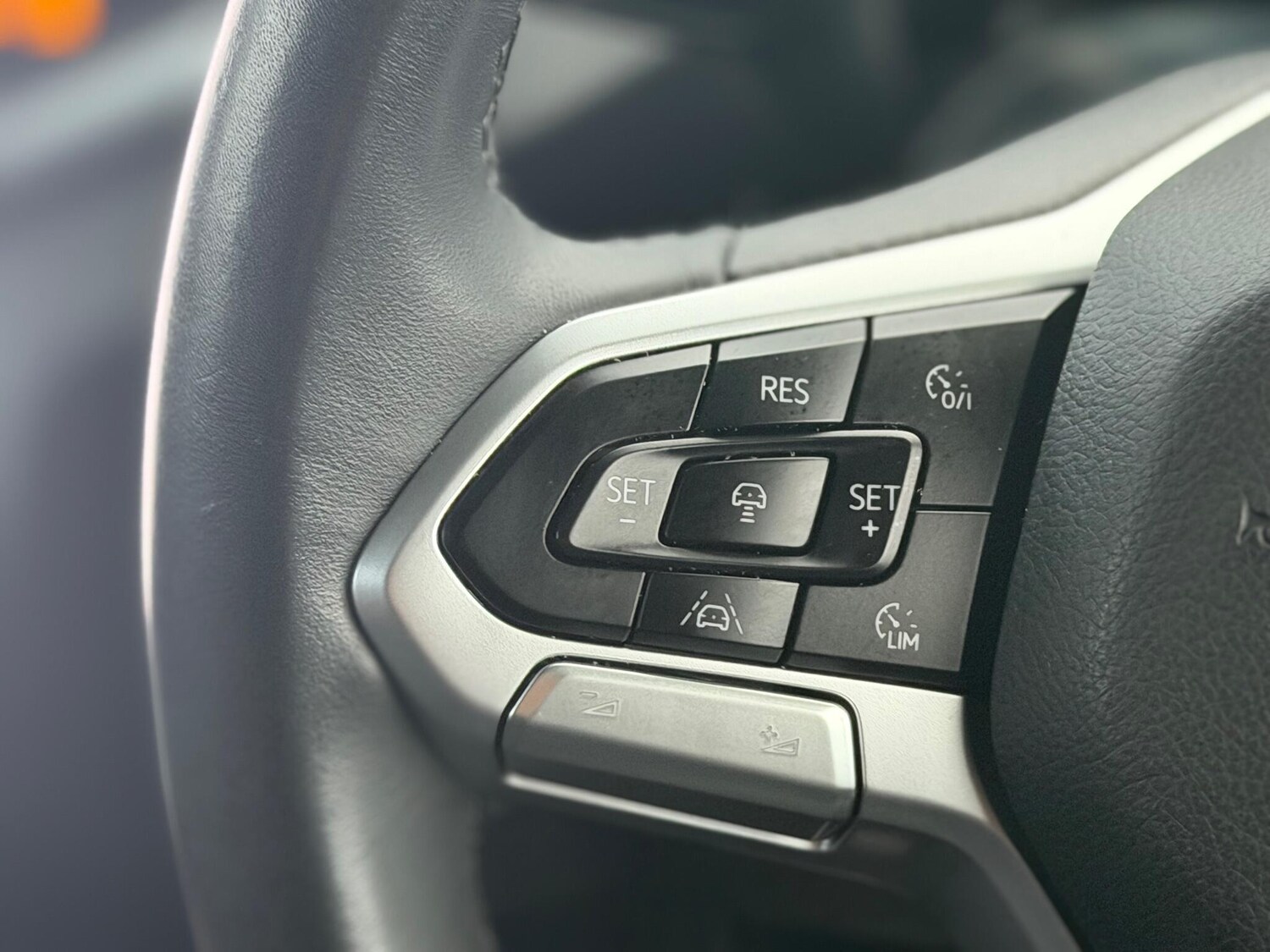 Used Volkswagen Amarok 2023 for sale - 77646930: Photo 46