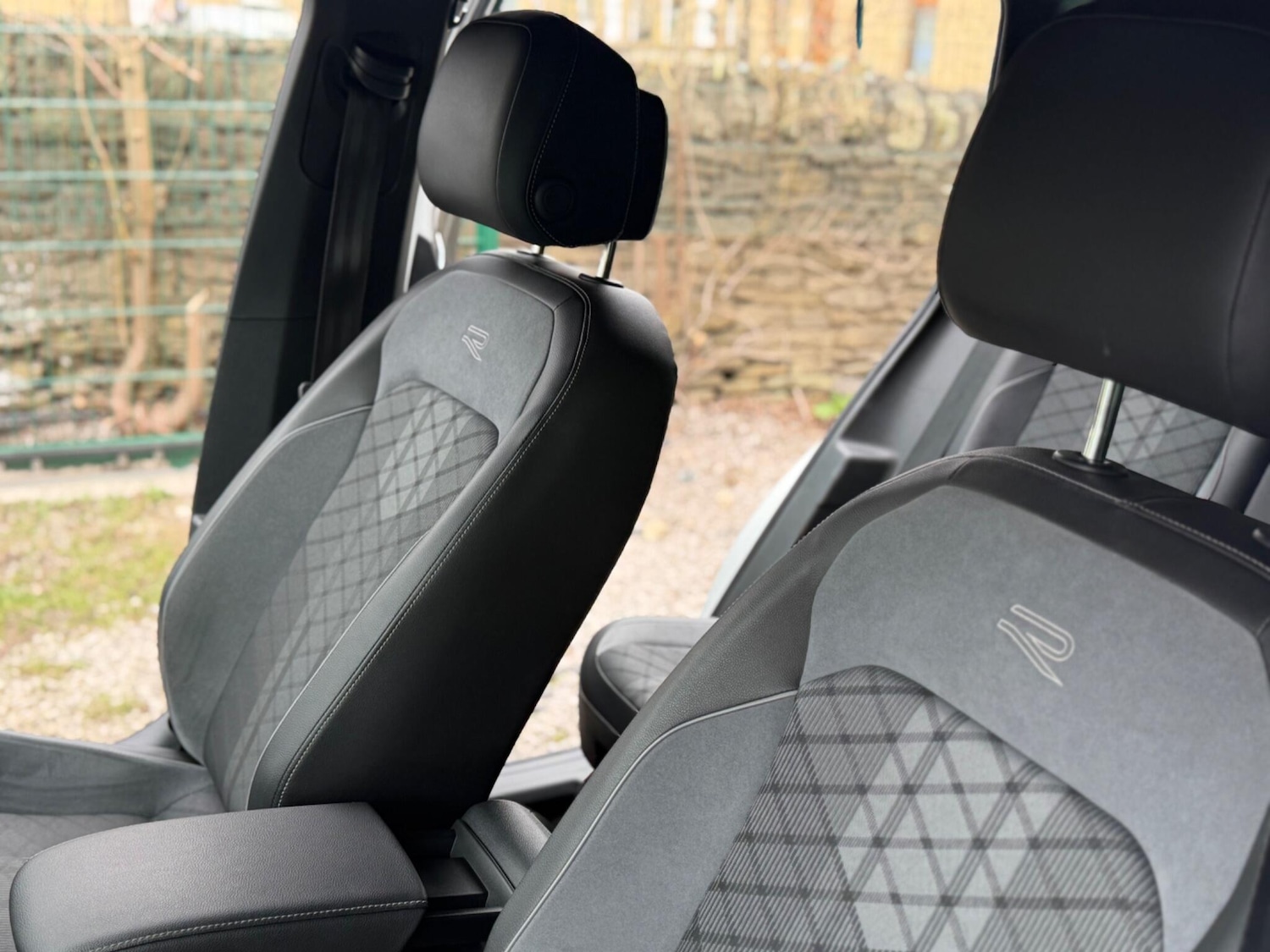 Used Volkswagen Tiguan 2023 for sale - 77993096: Photo 36