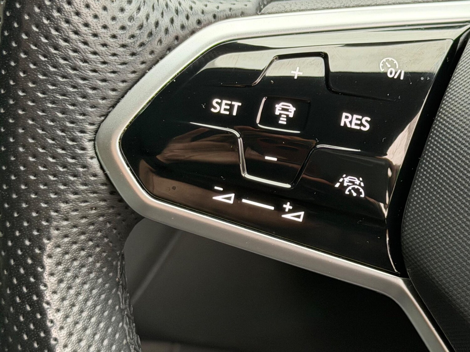 Used Volkswagen Tiguan 2023 for sale - 77993096: Photo 46