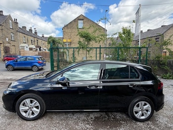 Used Volkswagen Golf 2024 for sale - 78539435: Photo