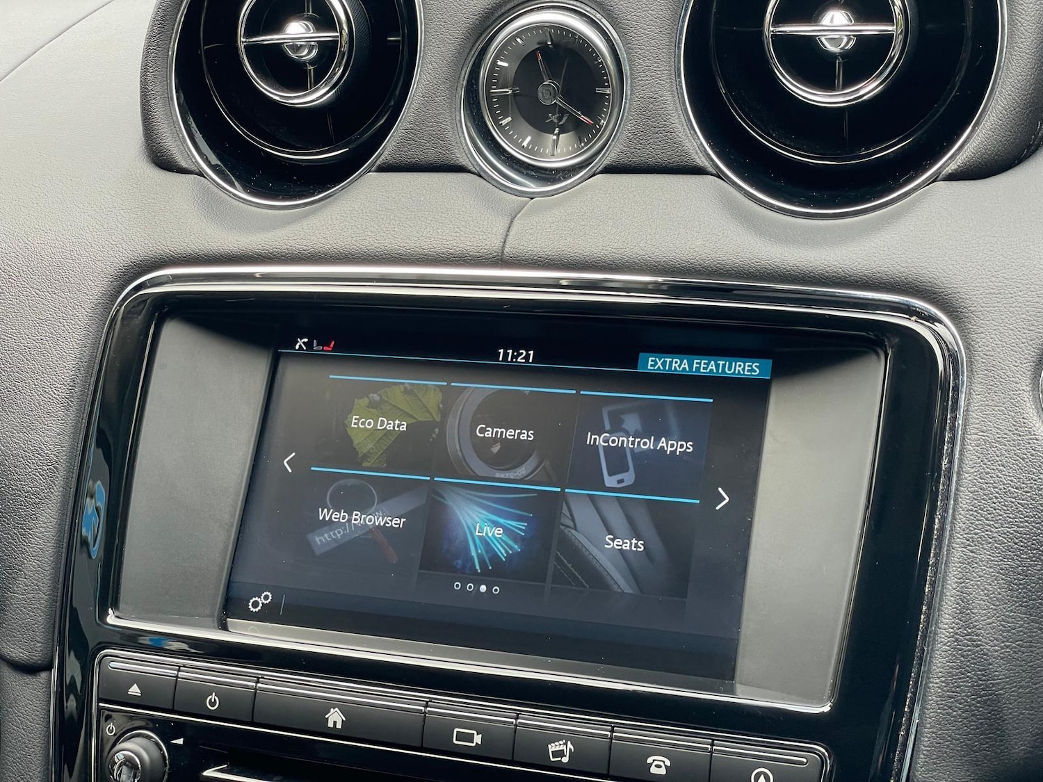 Used Jaguar XJ 2016 for sale - 76152224: Photo 23