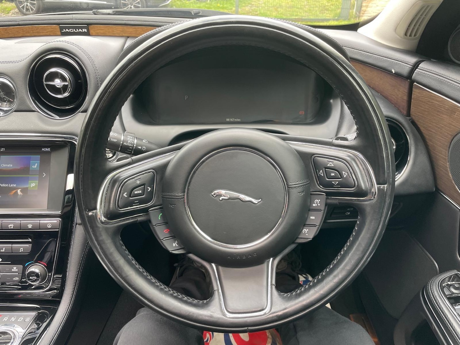 Used Jaguar XJ 2016 for sale - 76152224: Photo 34