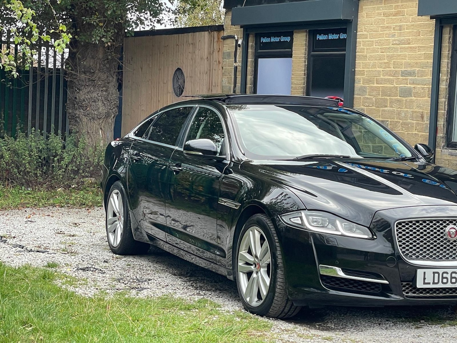 Used Jaguar XJ 2016 for sale - 76152224: Photo 46