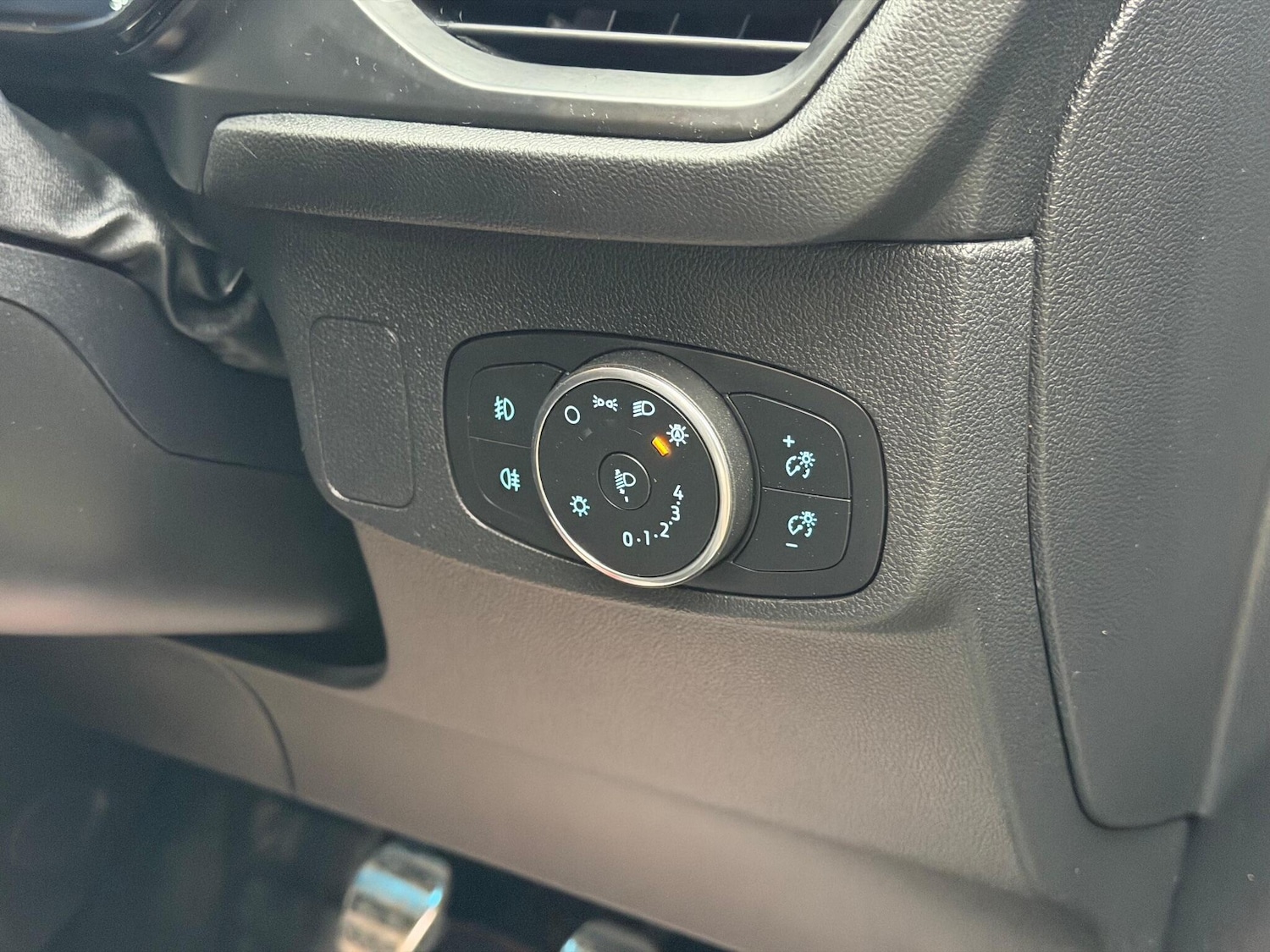 Used Ford Focus 2023 for sale - 77040554: Photo 25