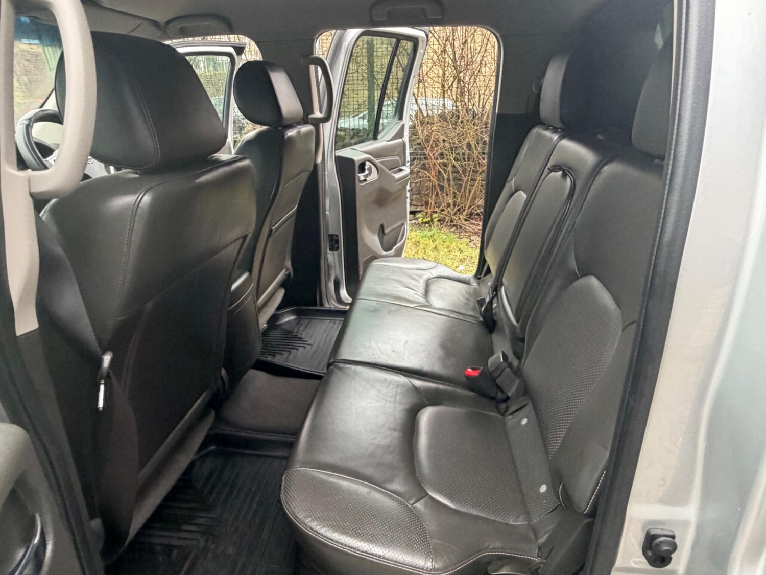 Used Nissan Navara 2012 for sale - 77484064: Photo 13