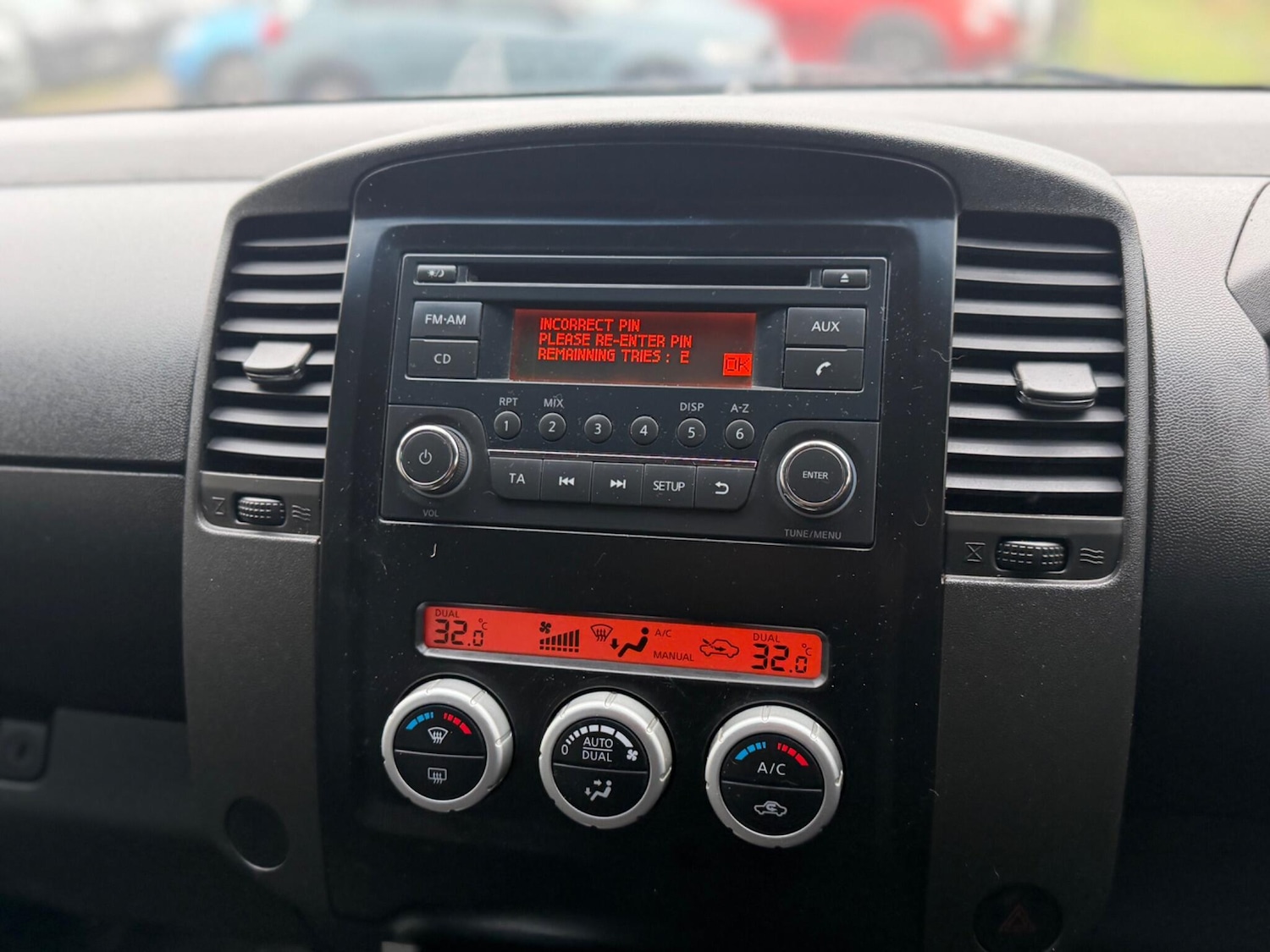 Used Nissan Navara 2012 for sale - 77484064: Photo 16