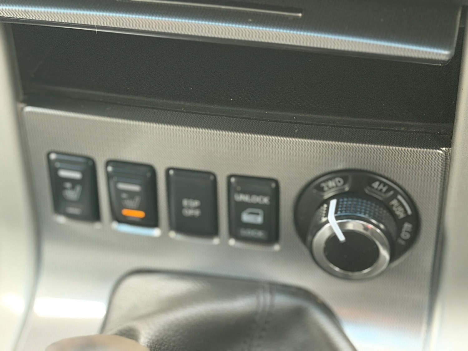 Used Nissan Navara 2012 for sale - 77484064: Photo 24