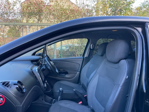 Used Renault Captur 2017 for sale - 76239926: Photo 28