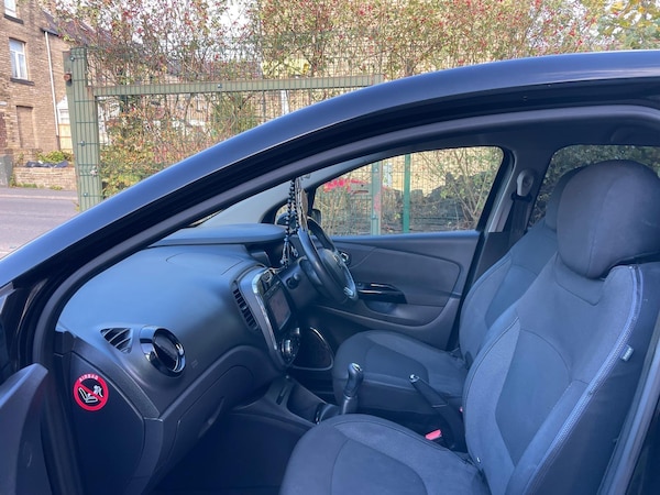 Used Renault Captur 2017 for sale - 76239926: Photo 9