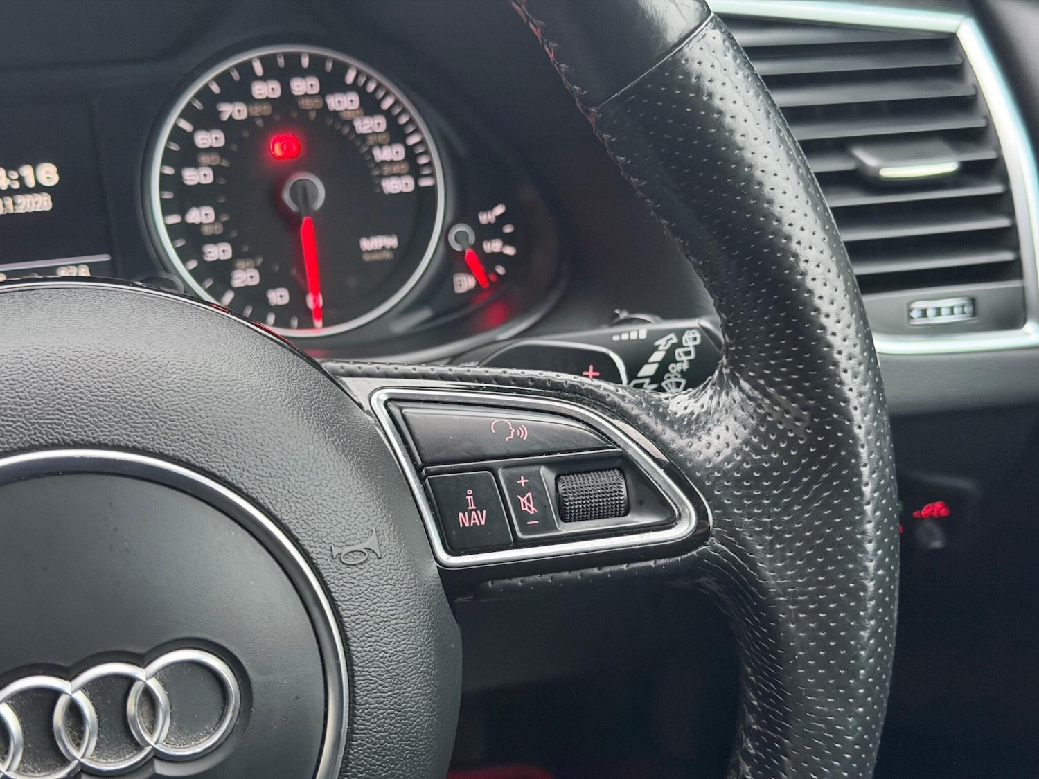 Used Audi Q5 2016 for sale - 77424703: Photo 40