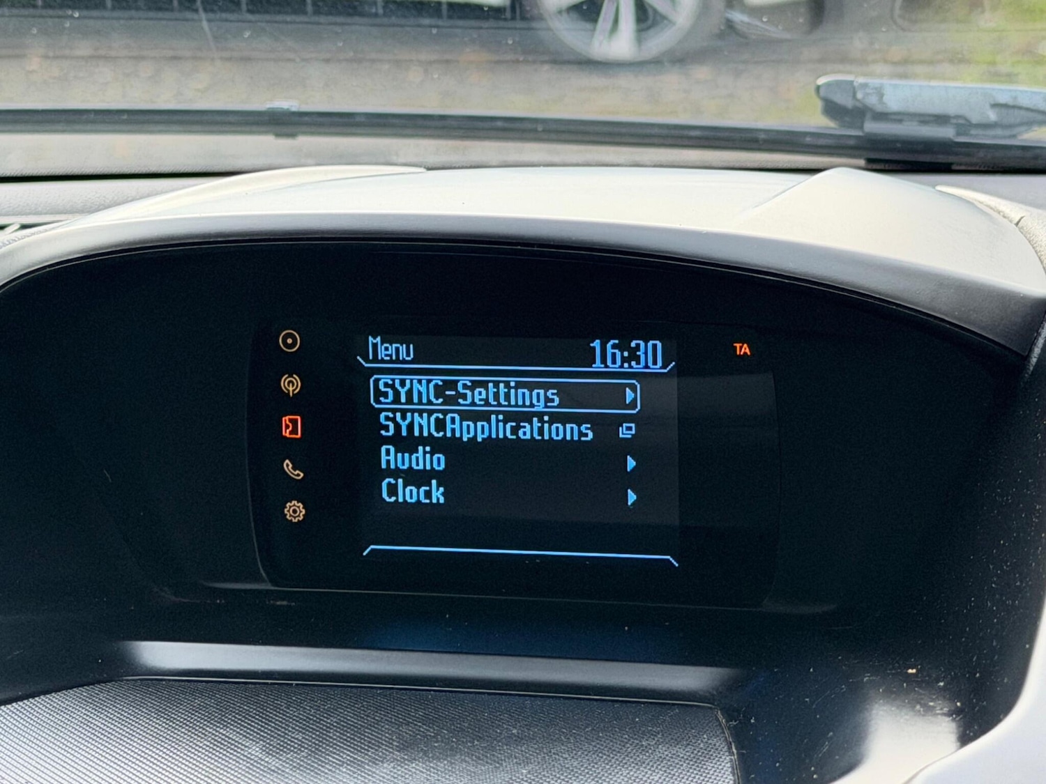 Used Ford Kuga 2013 for sale - 77549689: Photo 14