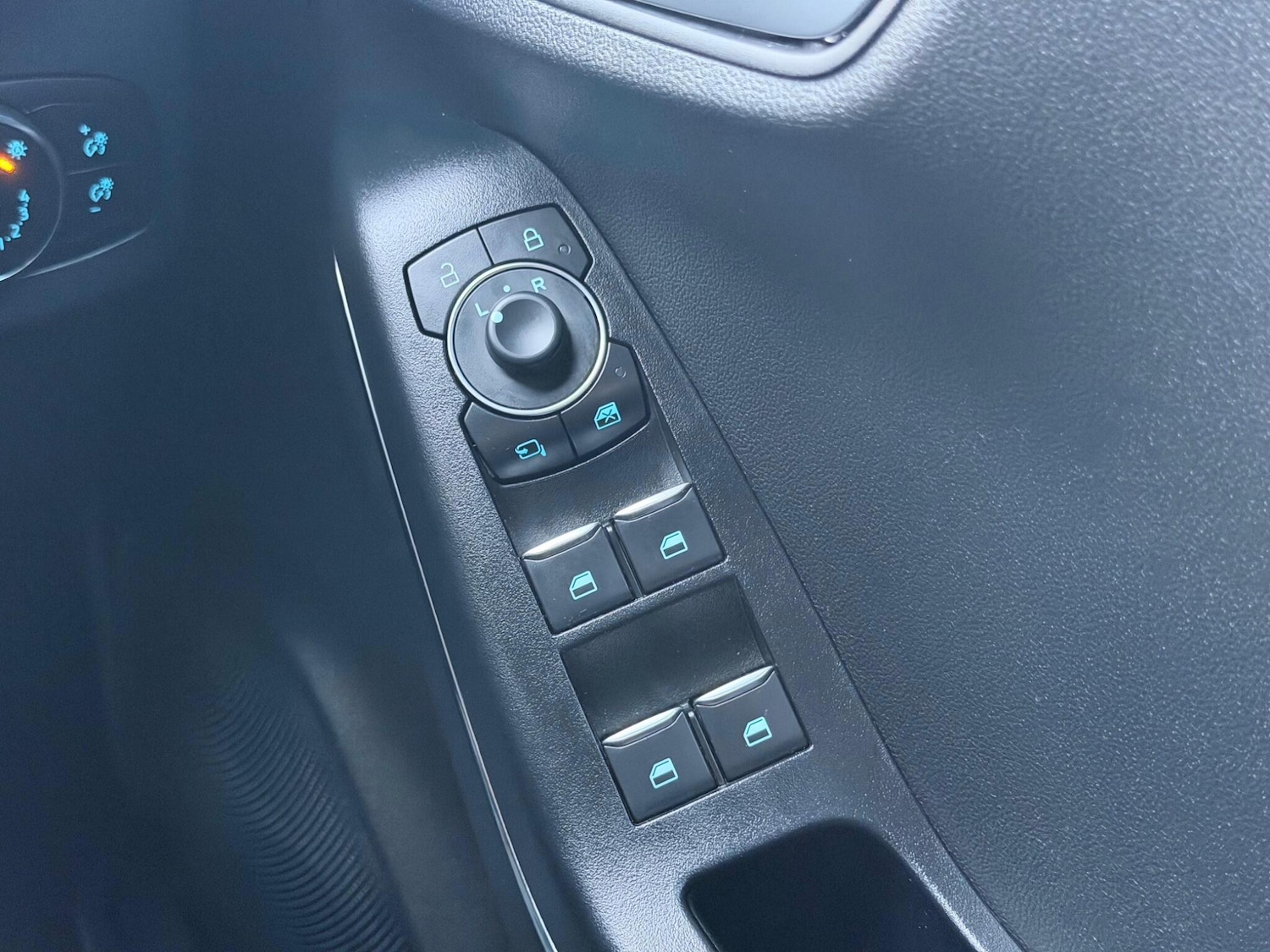 Used Ford Puma 2024 for sale - 77320360: Photo 13