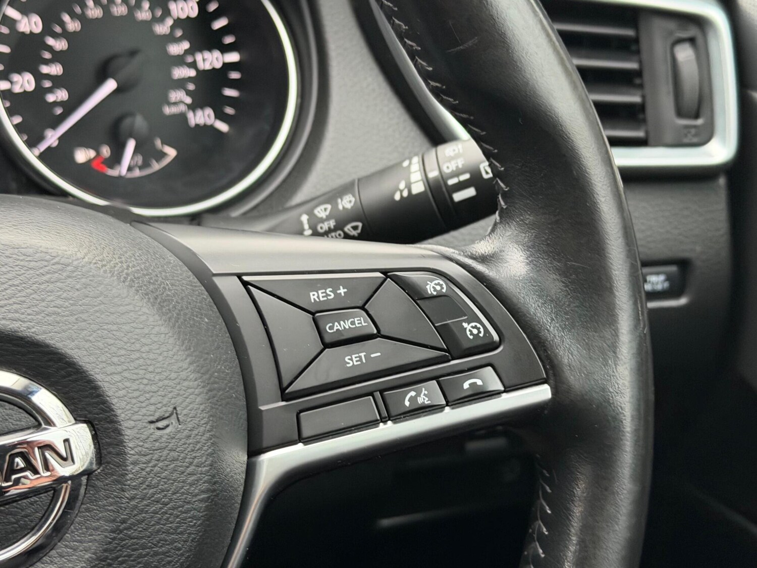 Used Nissan Qashqai for sale - 77538644: Photo 31