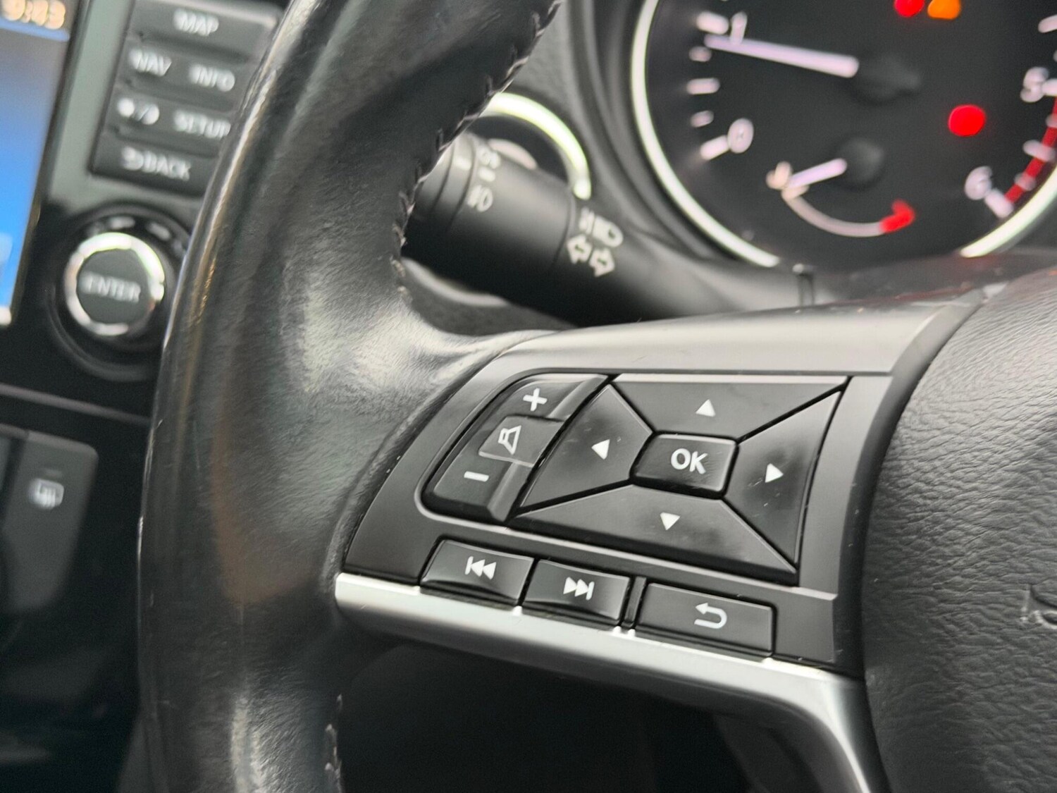 Used Nissan Qashqai for sale - 77538644: Photo 32