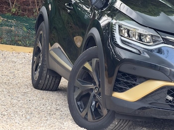 Used Renault Captur 2023 for sale - 79484876: Photo
