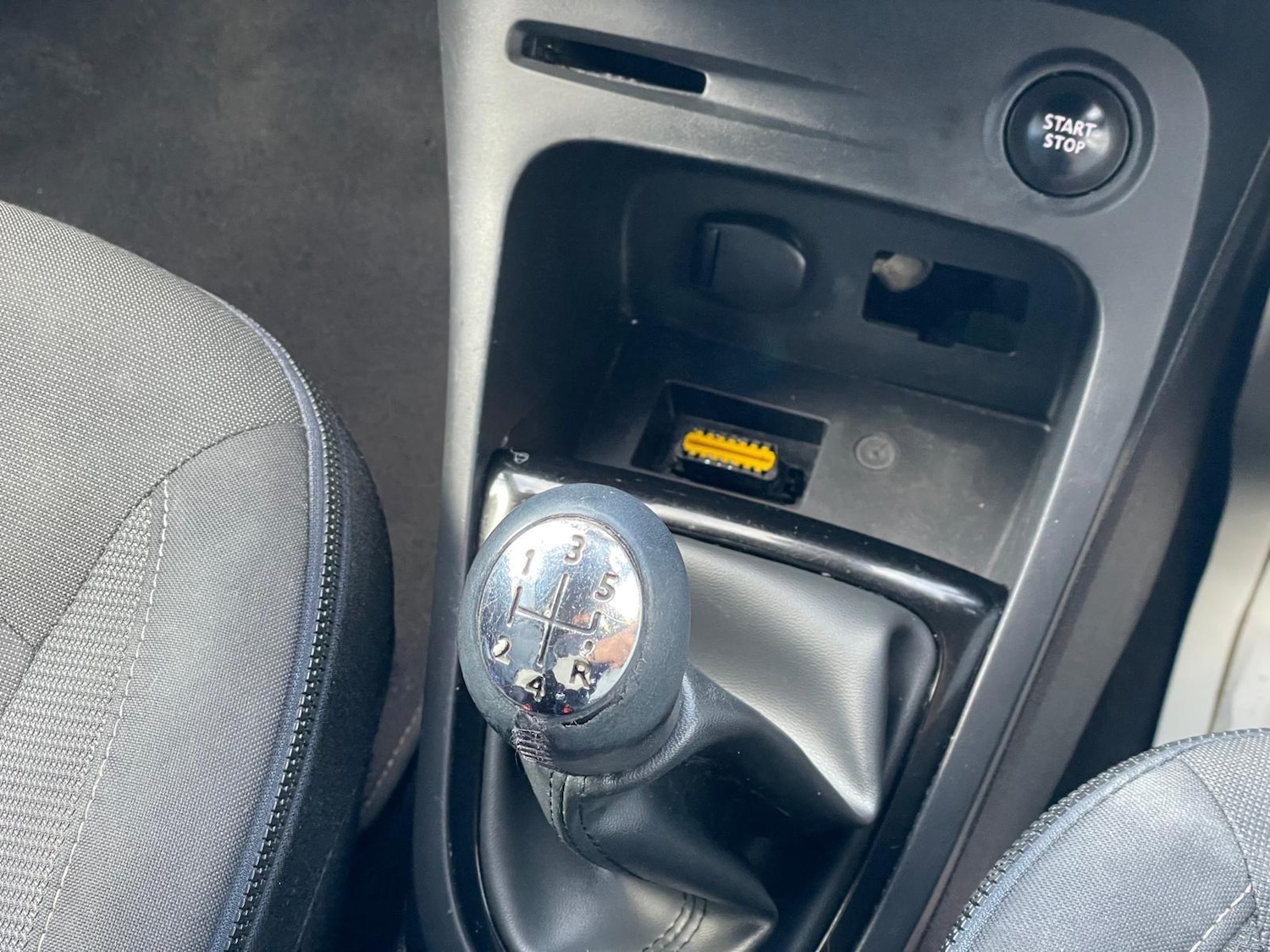 Used Renault Captur 2017 for sale - 76715604: Photo 25