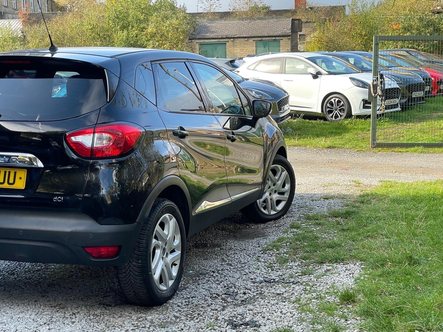 Used Renault Captur 2017 for sale - 76715604: Photo 33