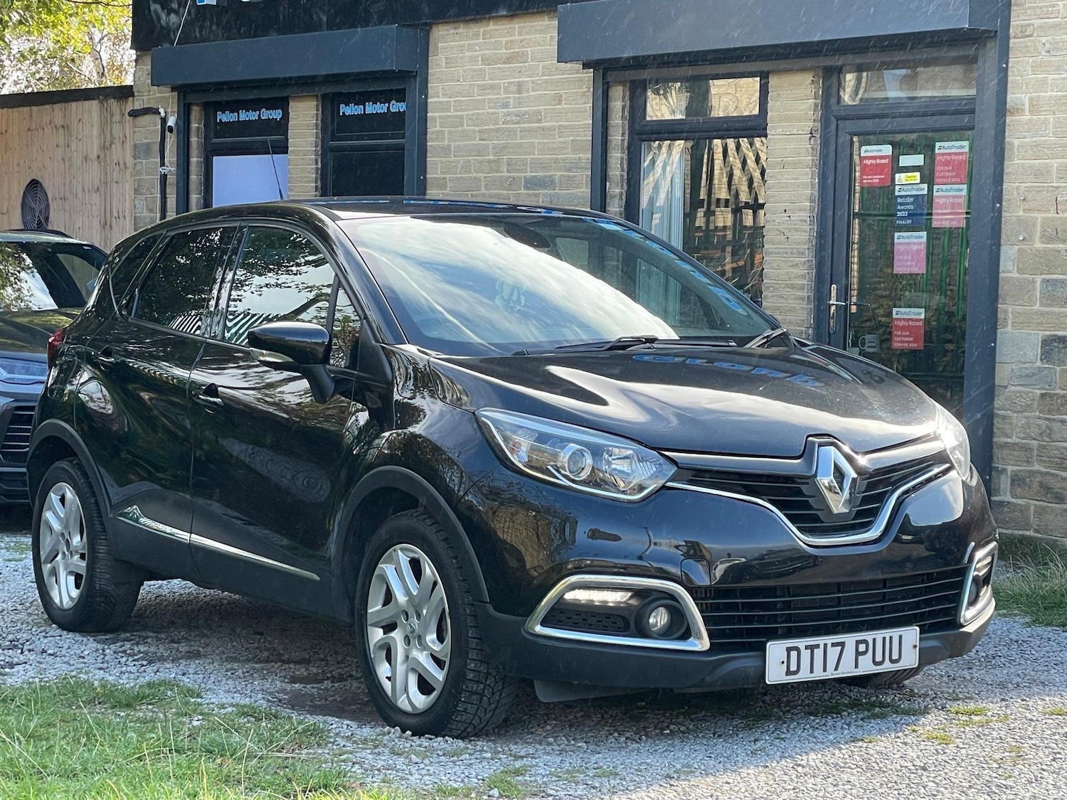 Used Renault Captur 2017 for sale - 76715604: Photo 35