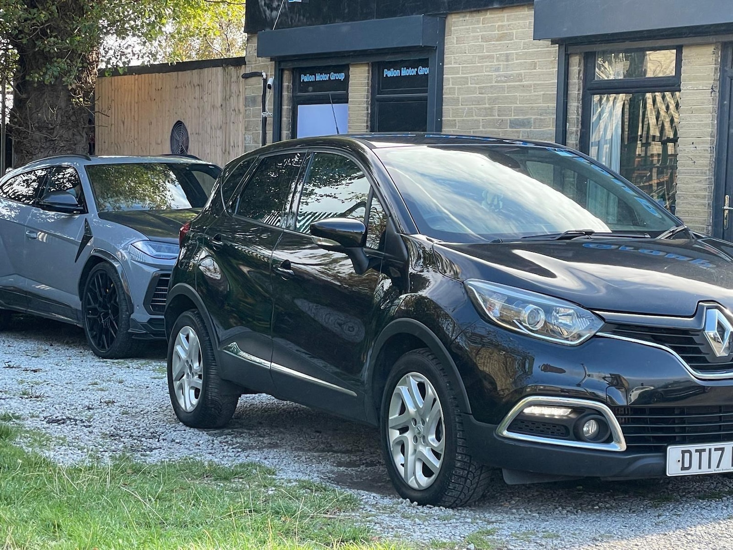 Used Renault Captur 2017 for sale - 76715604: Photo 38