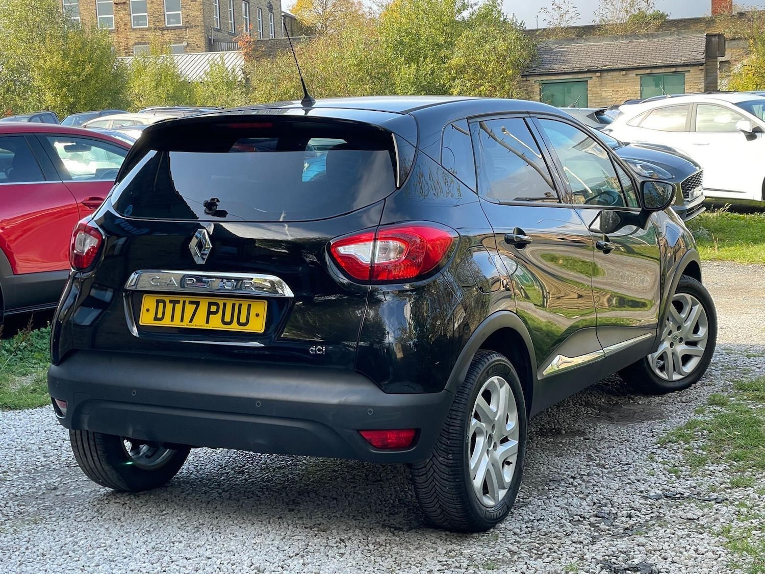 Used Renault Captur 2017 for sale - 76715604: Photo 5