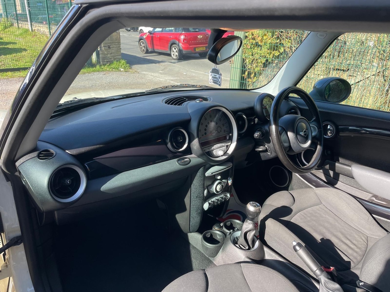 Used MINI Hatch 2010 for sale - 76270531: Photo 21