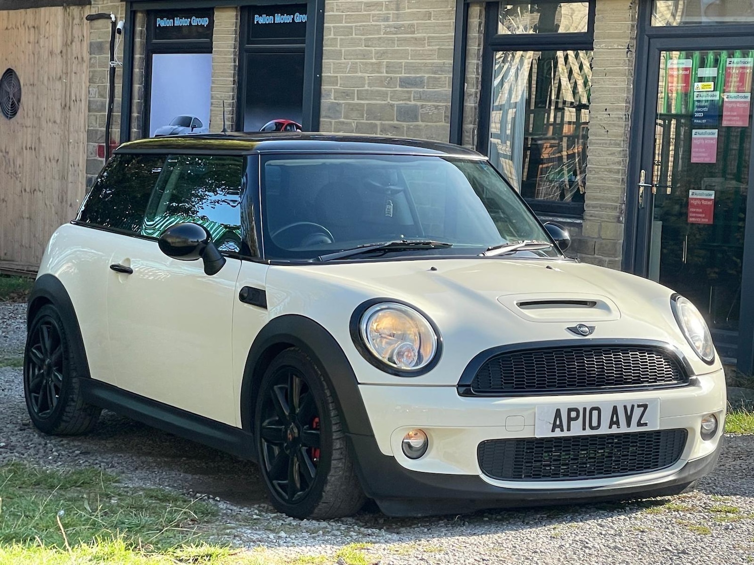 Used MINI Hatch 2010 for sale - 76270531: Photo 4
