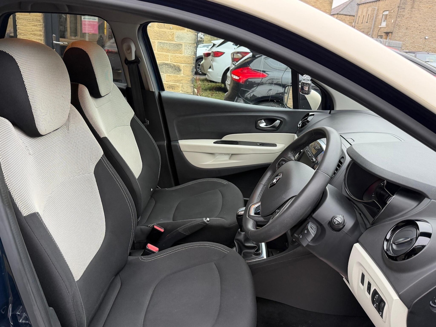 Used Renault Captur 2019 for sale - 77174474: Photo 18
