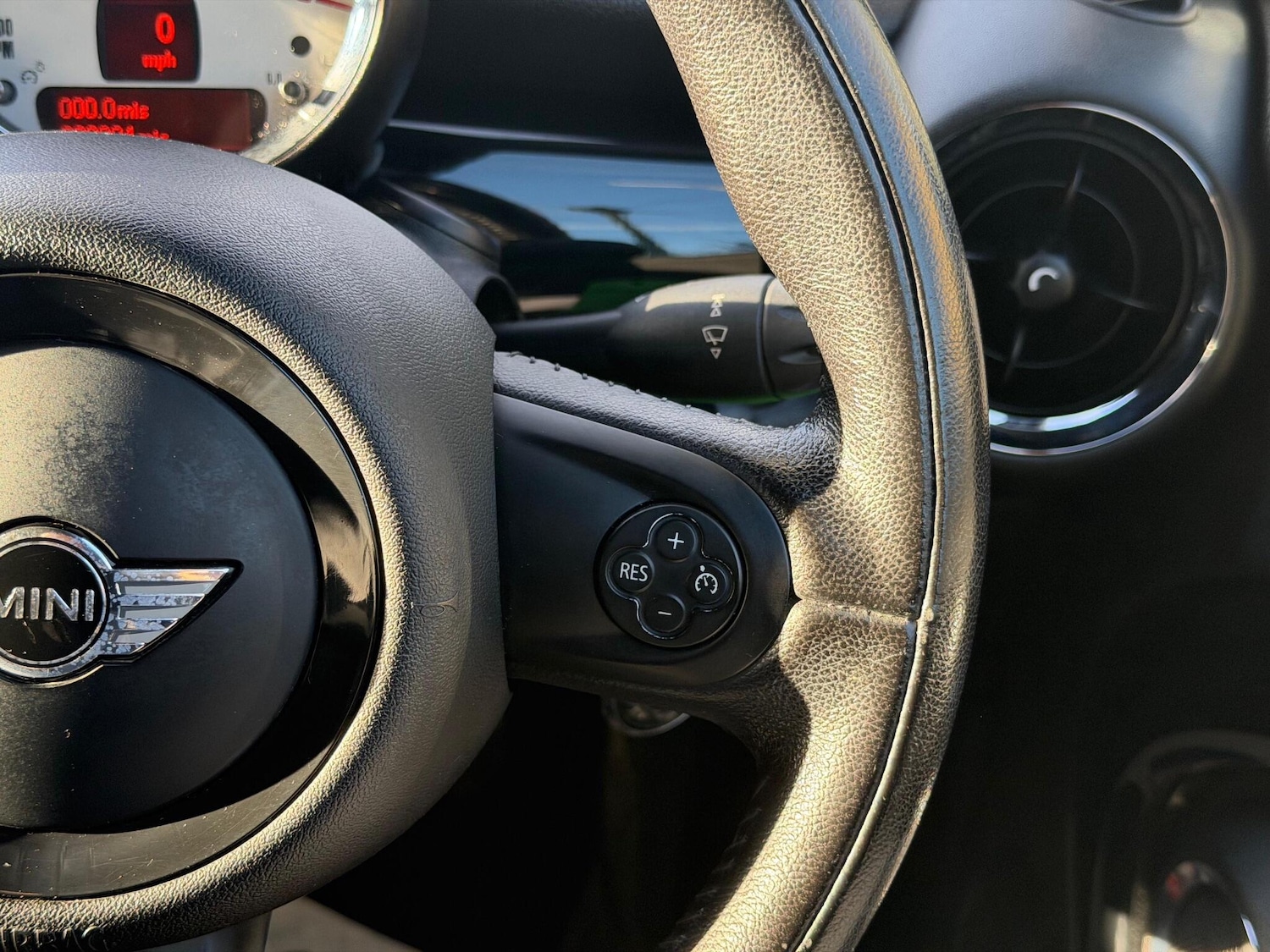 Used MINI Convertible 2012 for sale - 77671171: Photo 21