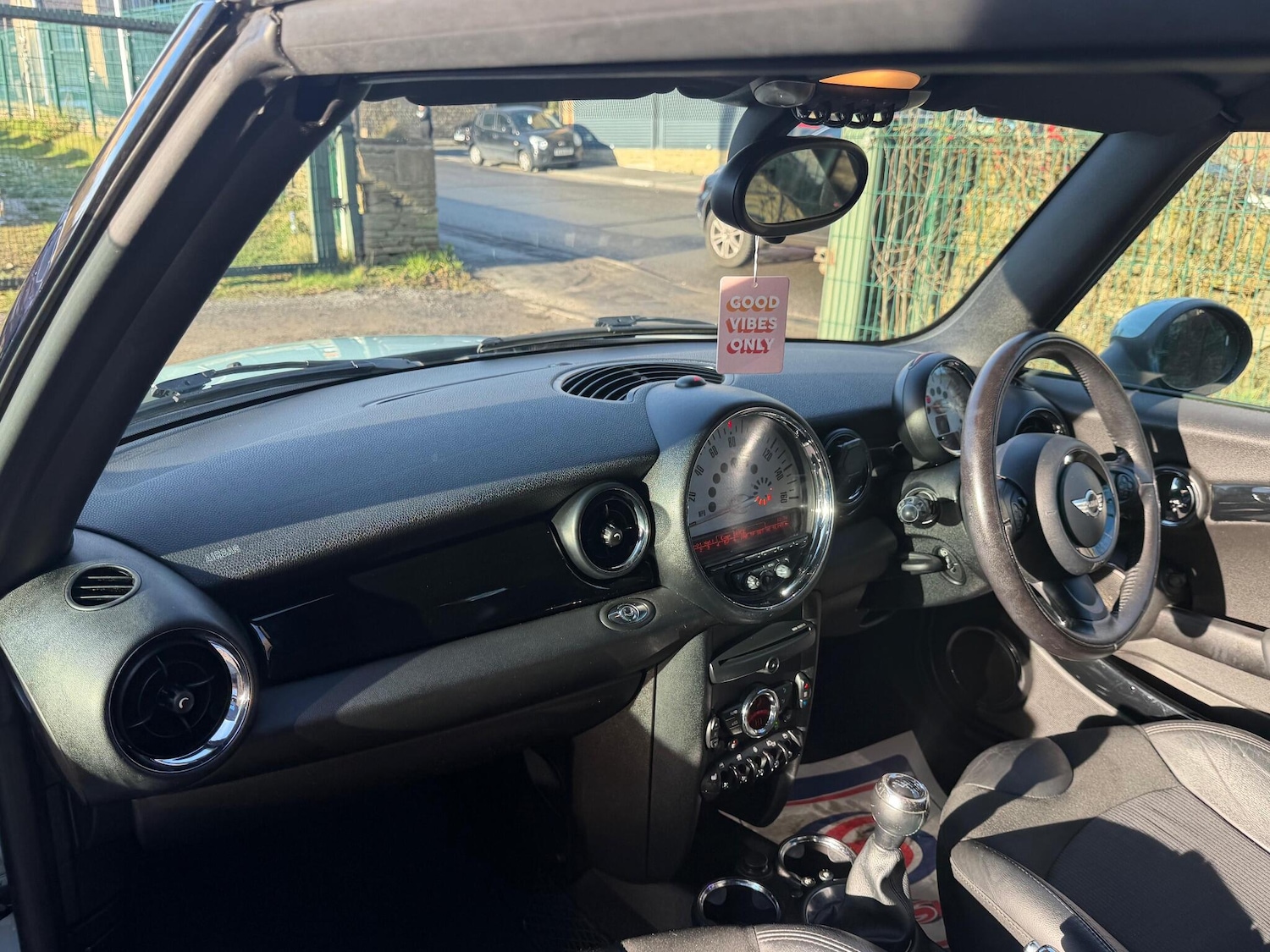 Used MINI Convertible 2012 for sale - 77671171: Photo 22