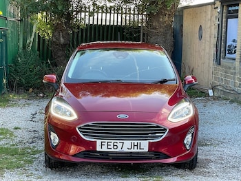 Used Ford Fiesta 2017 for sale - 76137068: Photo 2