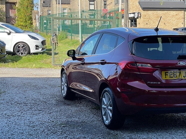 Used Ford Fiesta 2017 for sale - 76137068: Photo 39