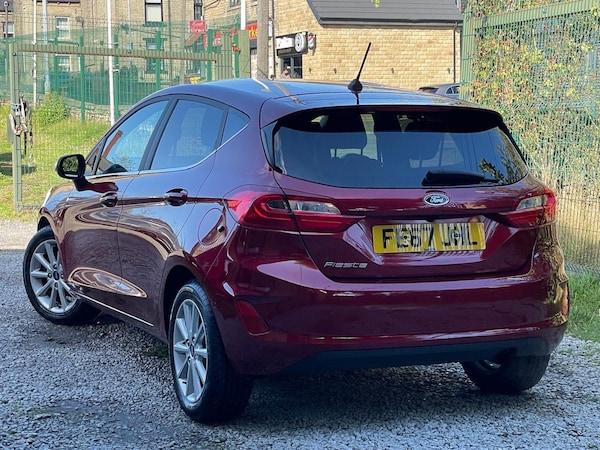 Used Ford Fiesta 2017 for sale - 76137068: Photo 5
