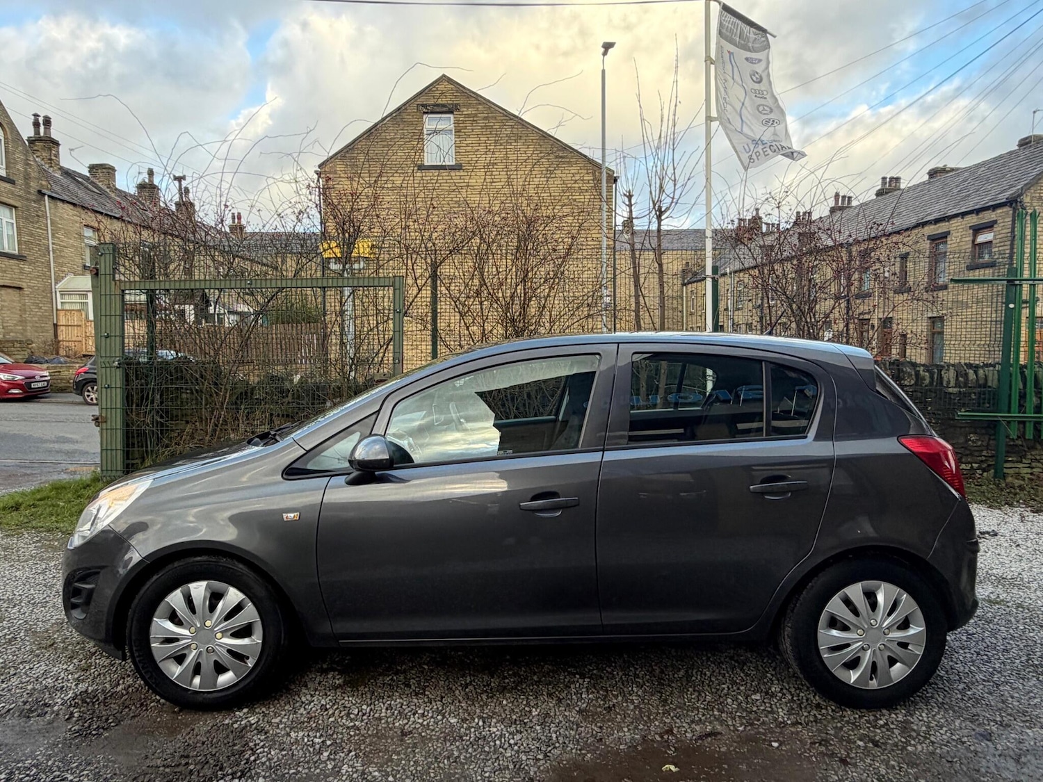 Used Vauxhall Corsa 2011 for sale - 77015899: Photo 14