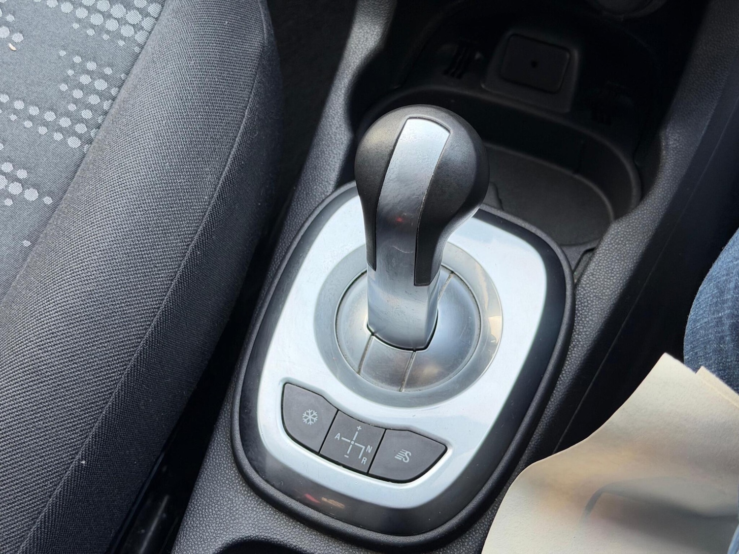 Used Vauxhall Corsa 2011 for sale - 77015899: Photo 23