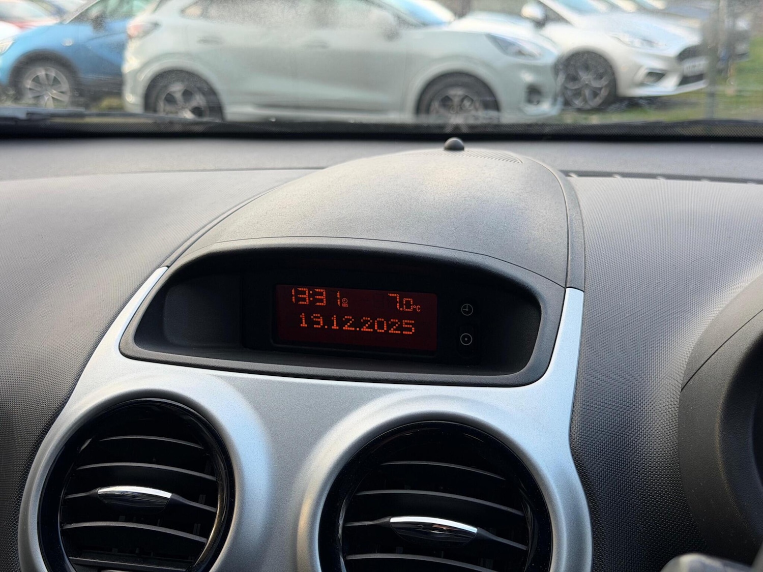 Used Vauxhall Corsa 2011 for sale - 77015899: Photo 33