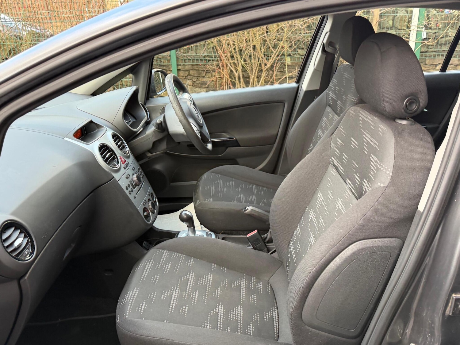 Used Vauxhall Corsa 2011 for sale - 77015899: Photo 36