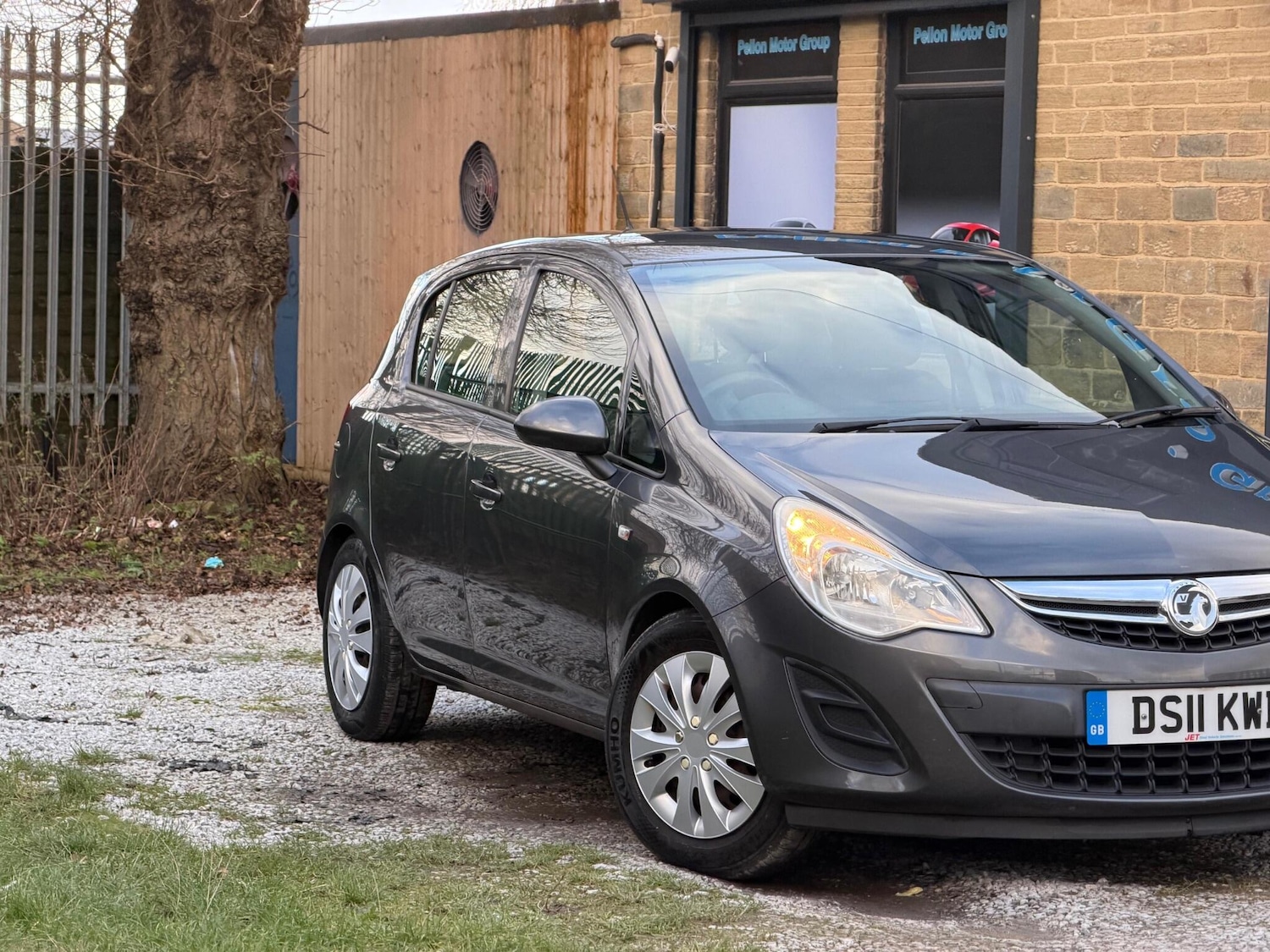 Used Vauxhall Corsa 2011 for sale - 77015899: Photo 7