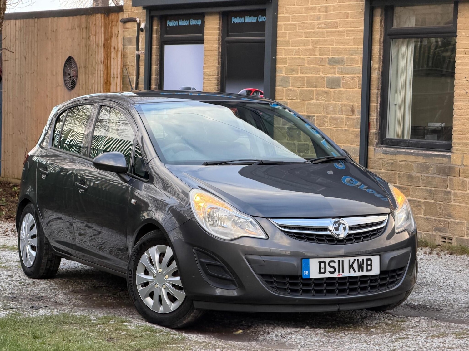 Used Vauxhall Corsa 2011 for sale - 77015899: Photo 8