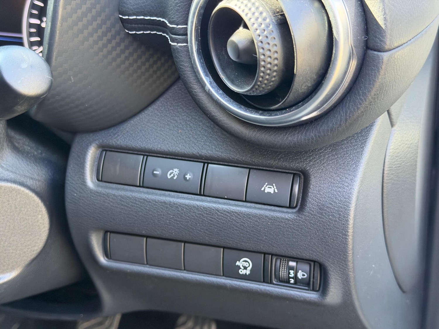 Used Nissan Juke for sale - 78115216: Photo 25