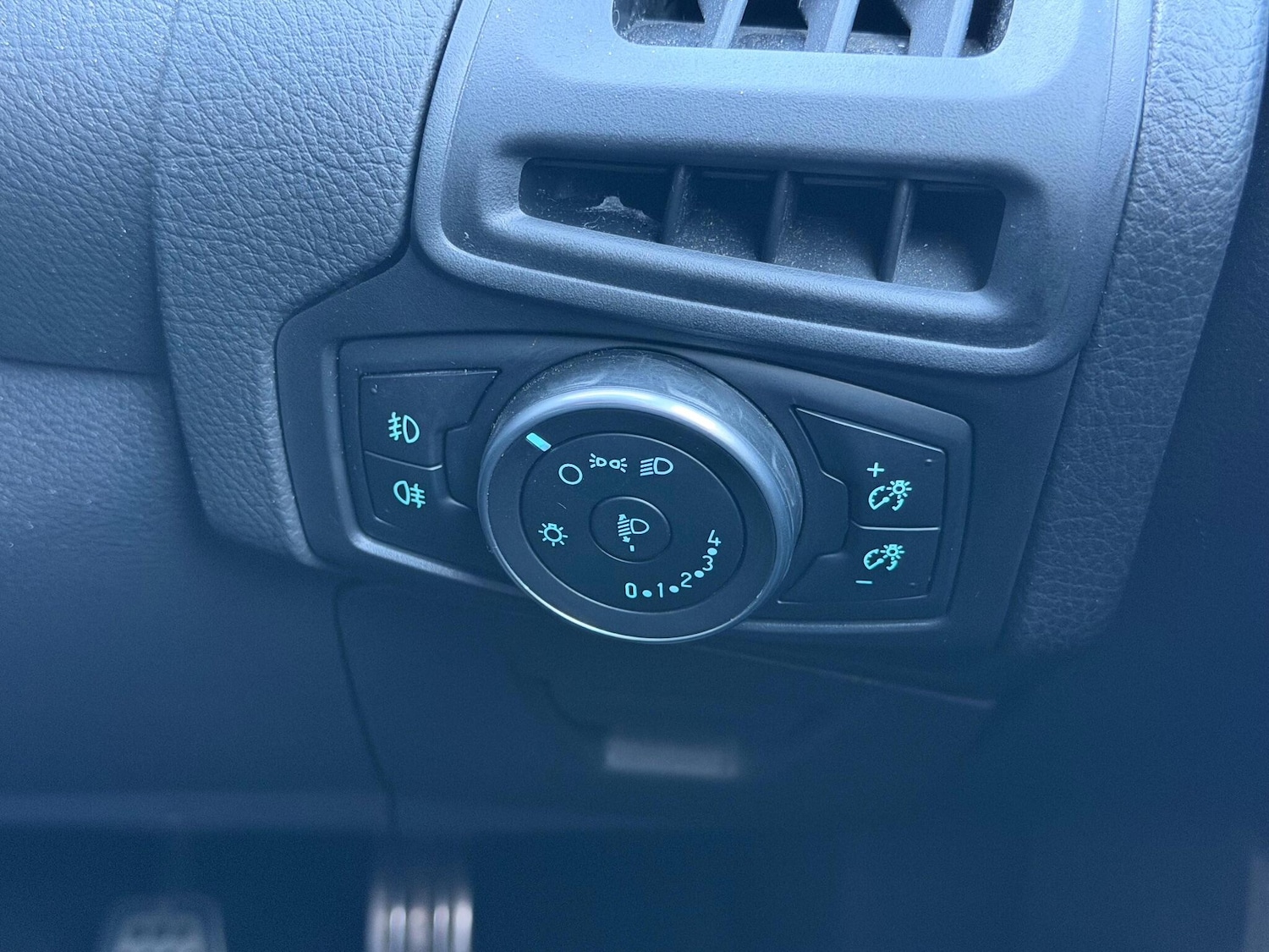 Used Ford Focus for sale - 77082103: Photo 12