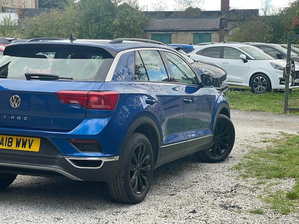 Used Volkswagen T-Roc 2018 for sale - 76109132: Photo 6