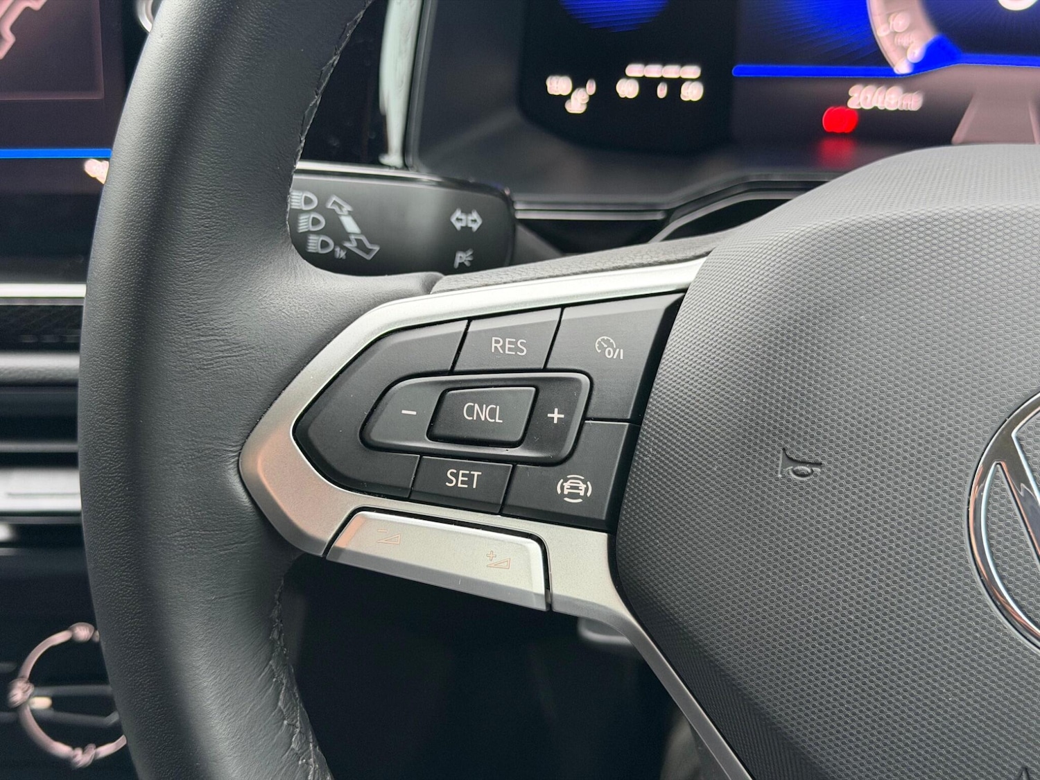 Used Volkswagen Polo 2024 for sale - 77441295: Photo 38