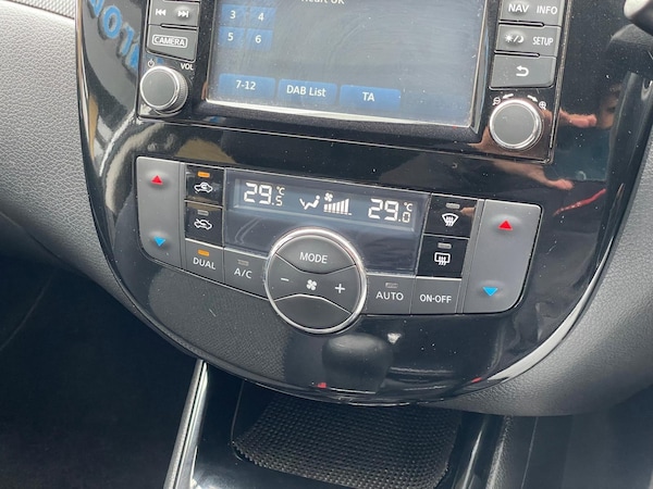 Used Nissan Pulsar 2015 for sale - 76215213: Photo 27