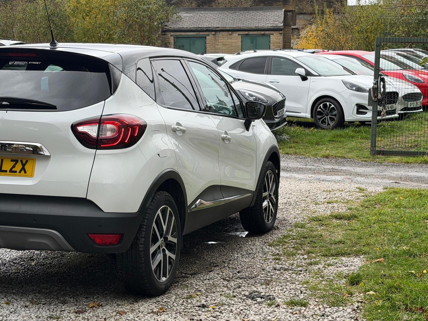 Used Renault Captur 2019 for sale - 76992448: Photo 16