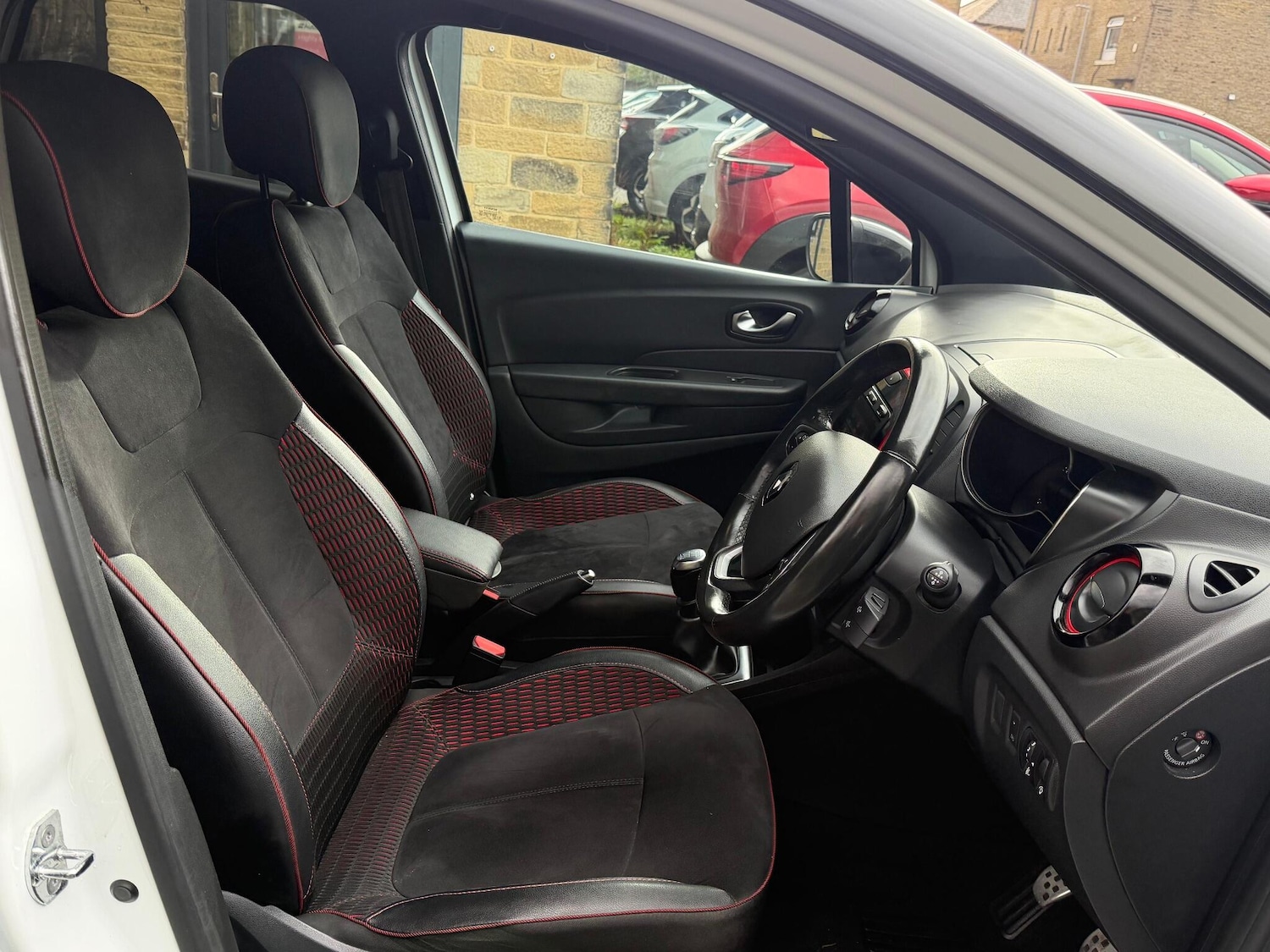 Used Renault Captur 2019 for sale - 76992448: Photo 22