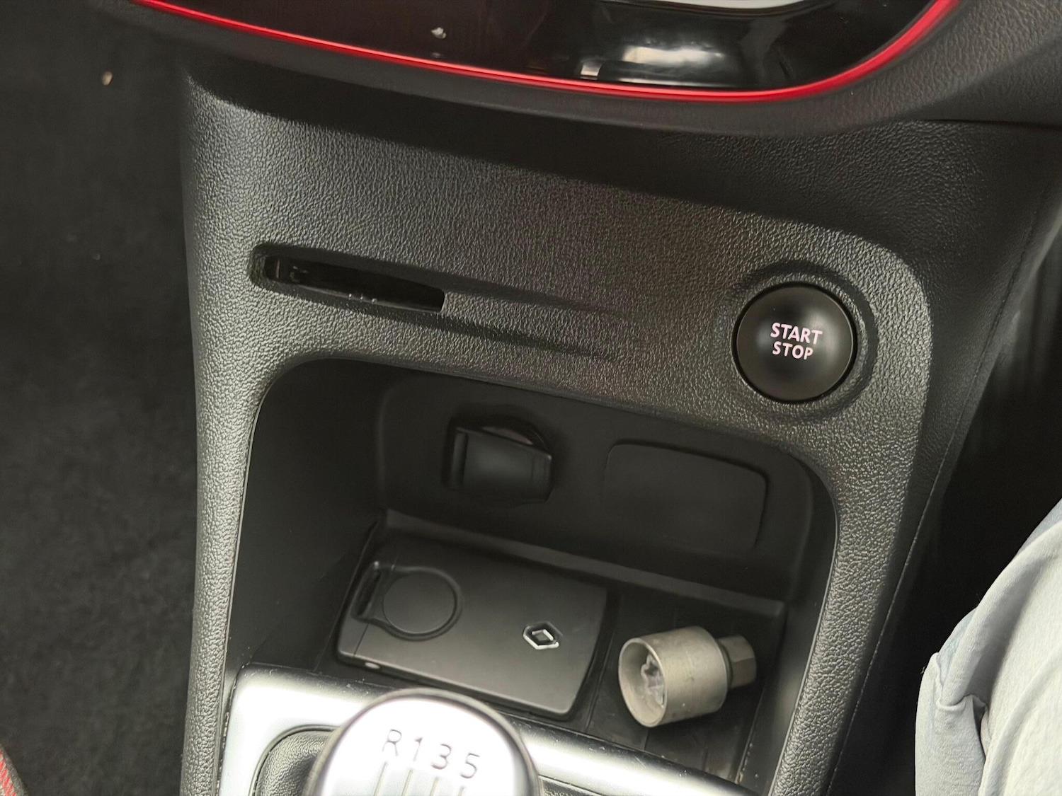 Used Renault Captur 2019 for sale - 76992448: Photo 25