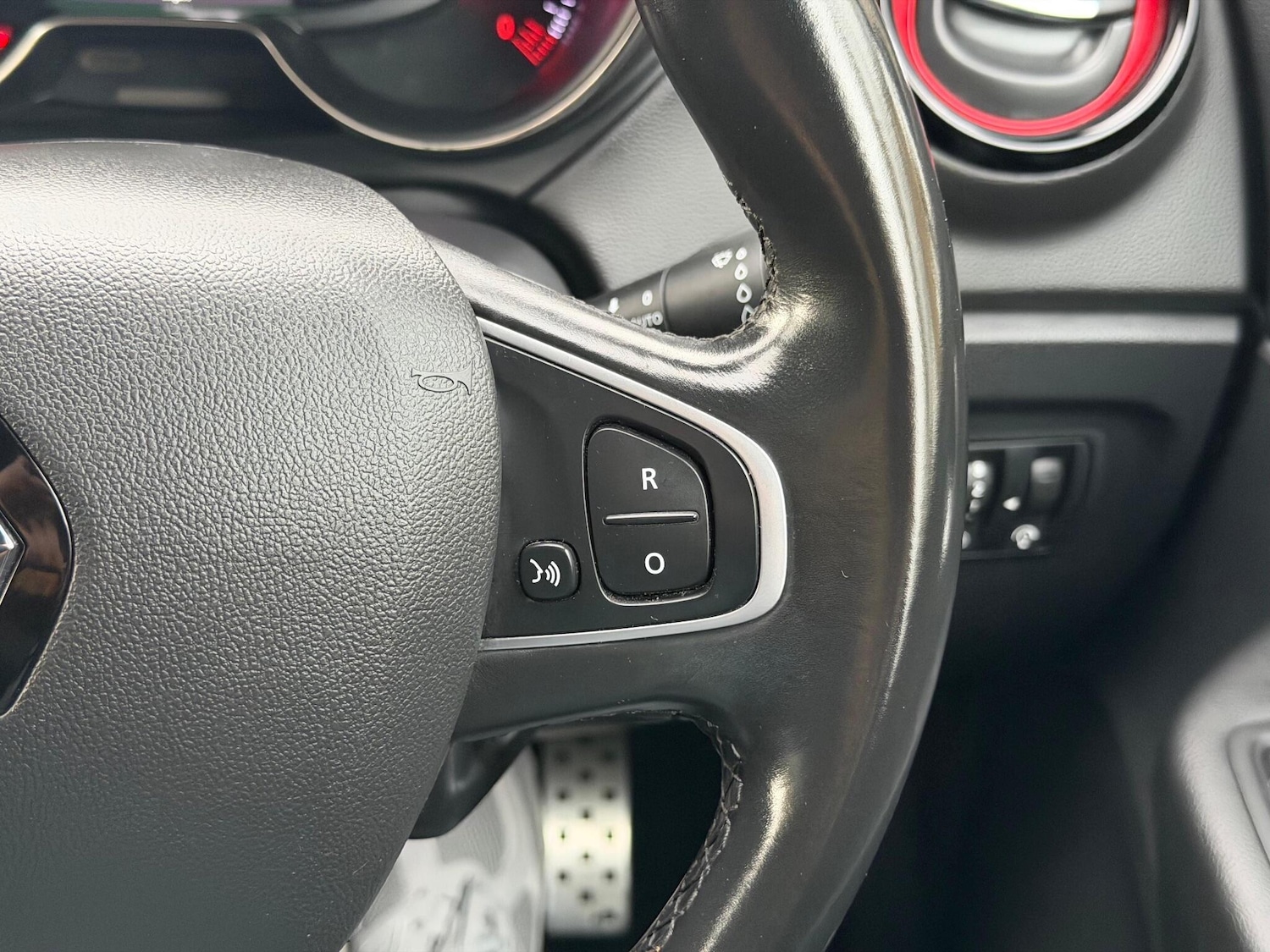 Used Renault Captur 2019 for sale - 76992448: Photo 27